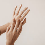 Kleine Ornamente Finger Tattoos