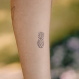 Simple Ananas Tattoo