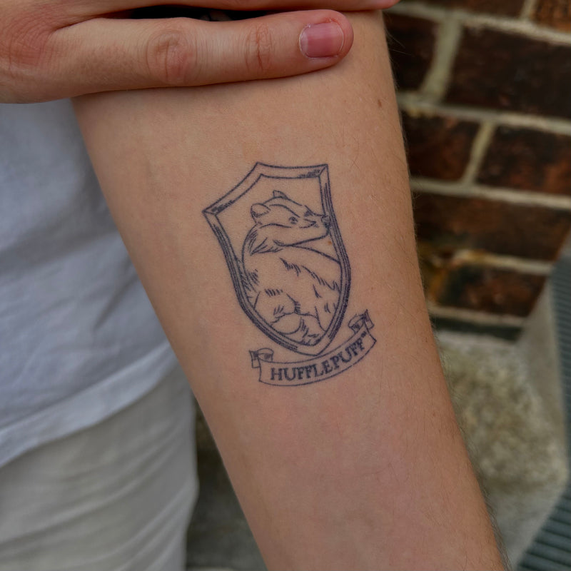 Harry Potter House Hufflepuff Wappen Tattoo