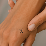 X - Großbuchstabe Tattoo